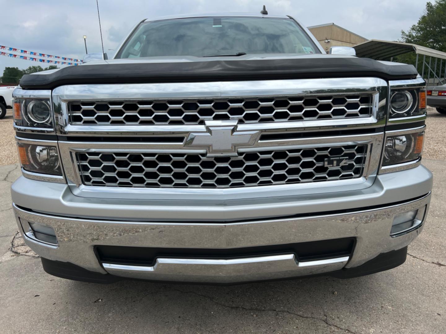 2015 Silver /Gray Chevrolet Silverado 1500 LTZ (3GCPCSEC2FG) with an 5.3L V8 engine, Automatic transmission, located at 4520 Airline Hwy, Baton Rouge, LA, 70805, (225) 357-1497, 30.509325, -91.145432 - 2015 Chevy Crew Cab LTZ 5.3 V8 Gas, 161K Miles, Heated & Cooled Leather Seats, Sunroof, Backup Camera, Power Windows, Locks, Mirrors & Step Boards, Cold A/C, Bose, Bed Cover, Tow Pkg. FOR INFO PLEASE CONTACT JEFF AT 225 357-1497 CHECK OUT OUR A+ RATING WITH THE BETTER BUSINESS BUREAU WE HAVE BEEN A - Photo#2